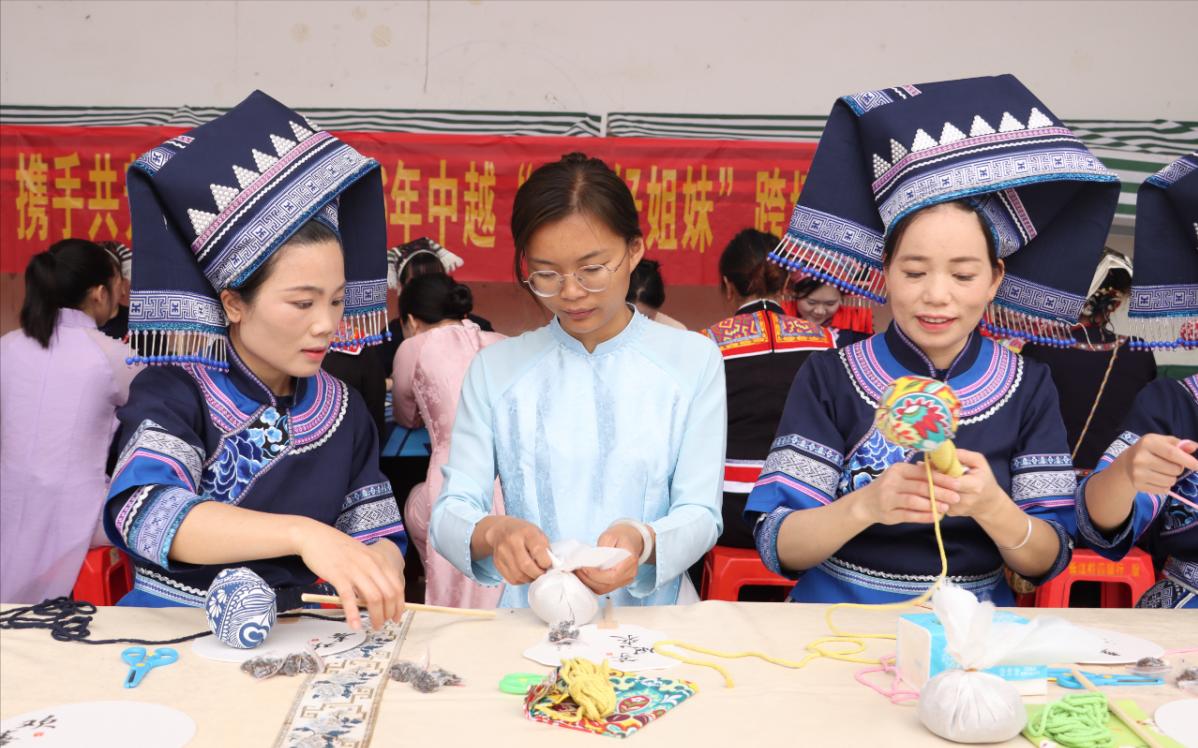 “中国有一点比不上越南。”都说中国发展远超越南，到访游客却直言有不足。近期越南