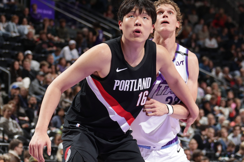 杨瀚森上场”三分钟喘气,七分态度问题“