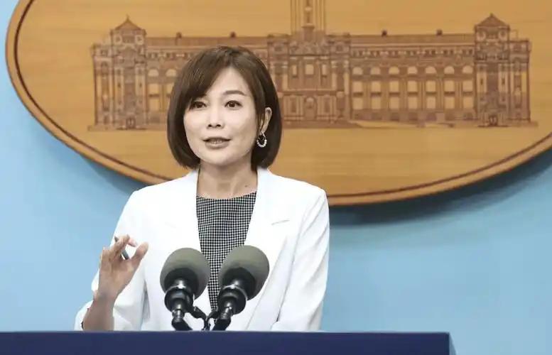 民进党当局终于出面回应了！7月6日，民进党当局发言人郭雅慧宣称，中国大陆向太平洋