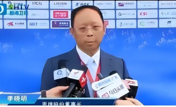 监管在哪？一家六口，五本美国护照，一张绿卡，长年定居波士顿，儿女读的全是美国顶尖