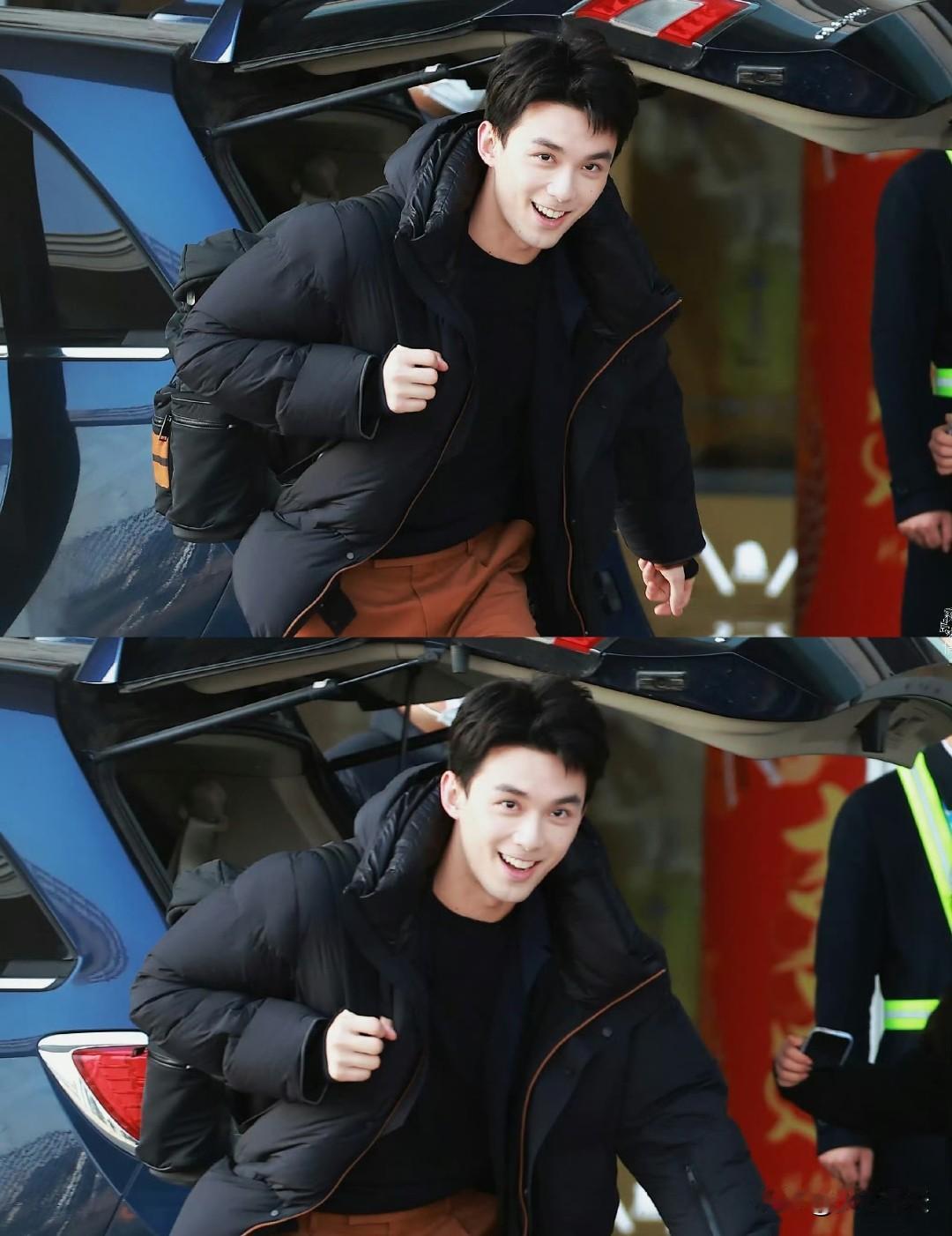 吴磊还会有谁飞奔收信呢。。💧这个磊磊一直这样好😭