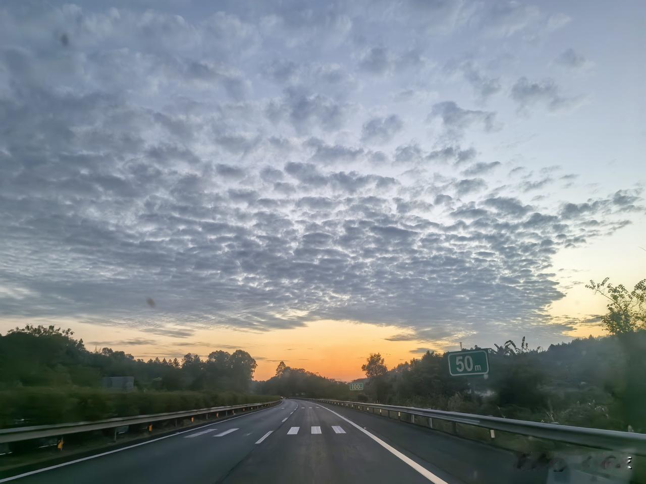 蛇年交易日已经过去，马年交易日，我决定，1、把之前A类基金，逐步转化为C类基金