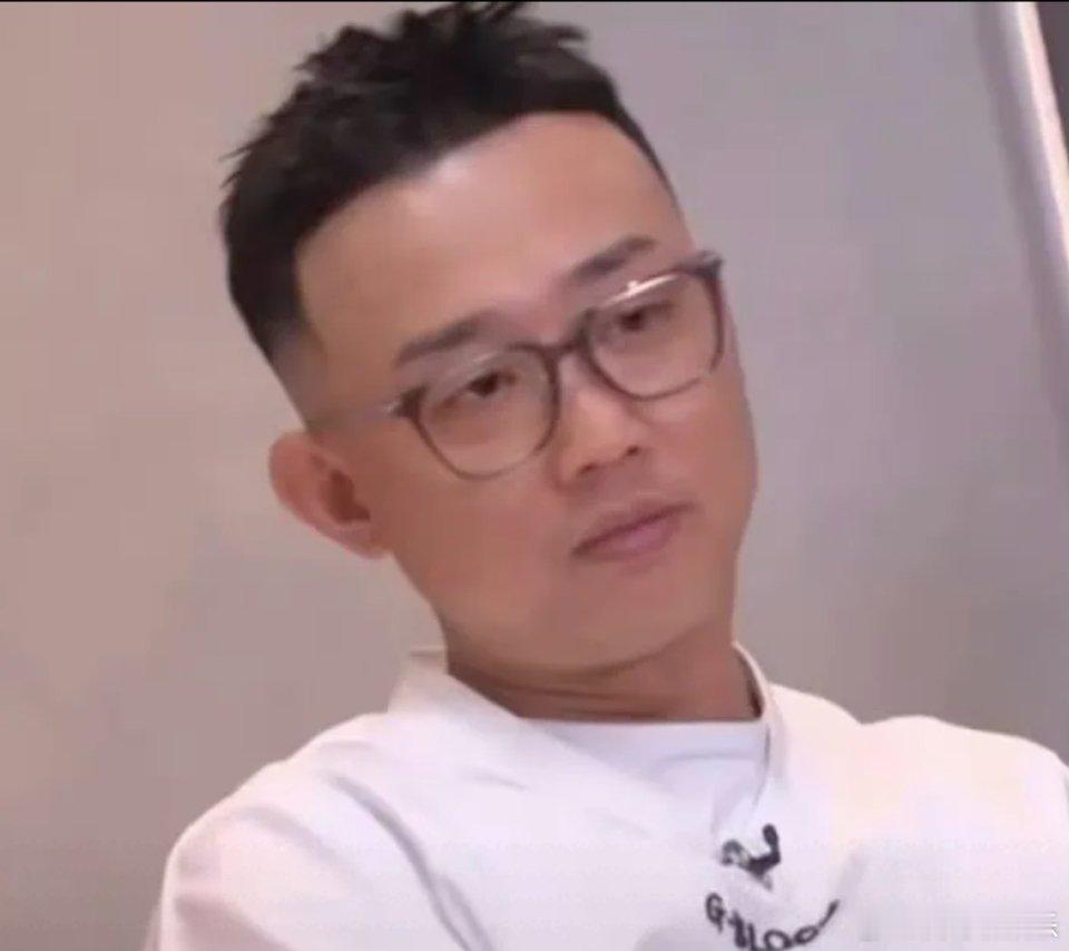 GAI控制不住表情了！再一次裸辞失败！真的太好笑了昨晚的《歌手》，真的明眼人都看