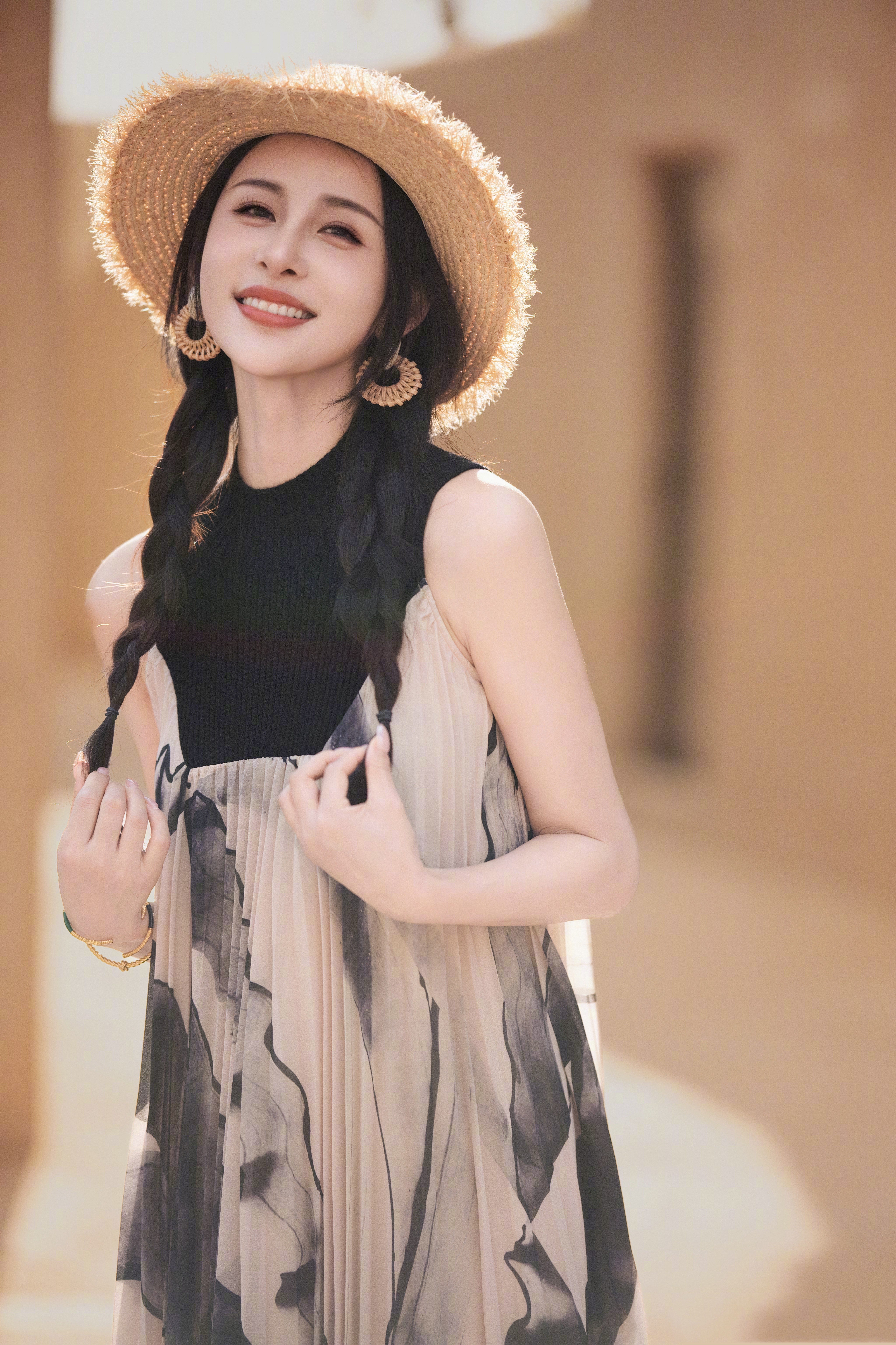 贾青姐姐：秋日的明媚气息​​​