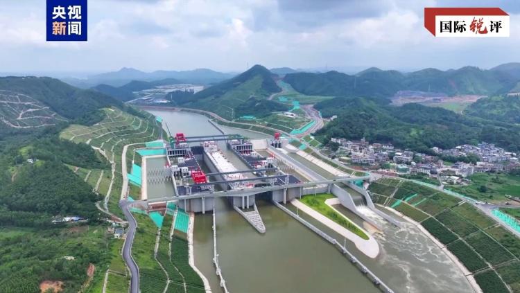 “21世纪最荒唐的基建赌博。”几年前，美国智库用这句话嘲讽中国砸727亿挖平陆