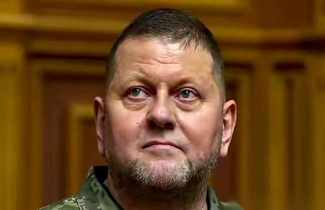 最可怕的，不是死在战场上。是你好不容易活下来，回到家，发现自己已经被当成垃圾扔