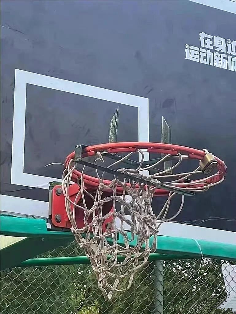 公园里有些大爷大妈可真滴坏???