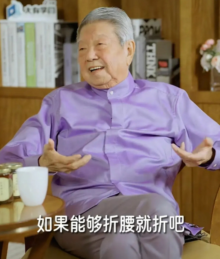 看到蔡澜的去世，我默默的做了3个决定：一、至少要生两胎！蔡澜一生谈过很多次恋