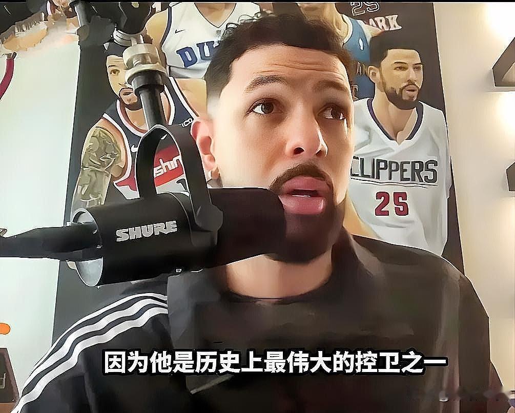 小里弗斯怒斥快船管理层！近日，前NBA球员小里弗斯在自己的播客节目中谈到前队