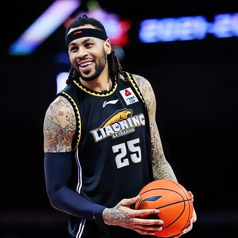 说实话，辽宁队接下来想要走的更远！我认为不光要在国内球员3号上位想办法！内线也得