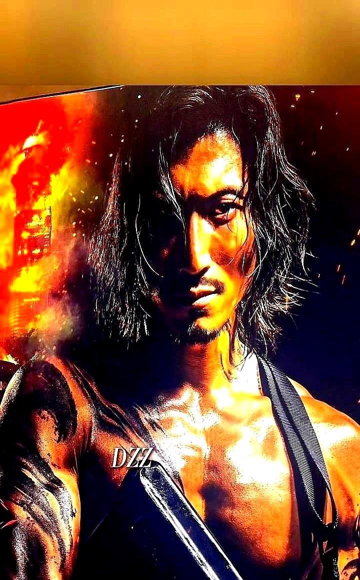 动作片不靠特效也能卖5亿！《怒潮》用真打实摔拿下5.3亿票房，观众掏钱买的是