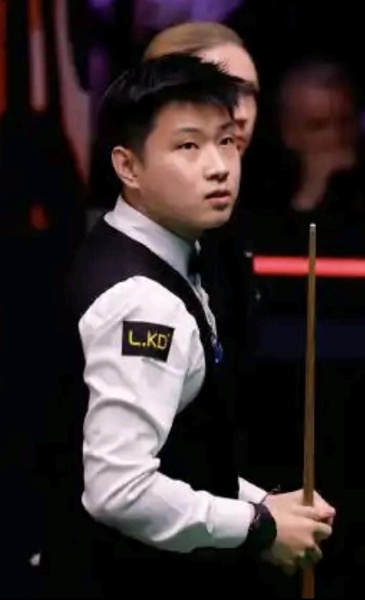 很遗憾，丁俊晖9：13不敌赵心童，再次梦碎世锦赛。丁俊晖的大满贯之路，依旧任重