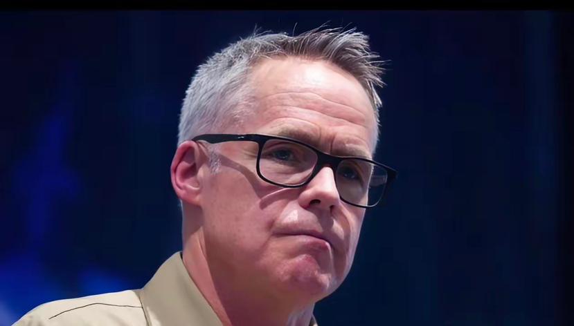 美伊战争第四天，没想到美国海军情报局局长却对中国说了这样一番话！​美媒彭博社