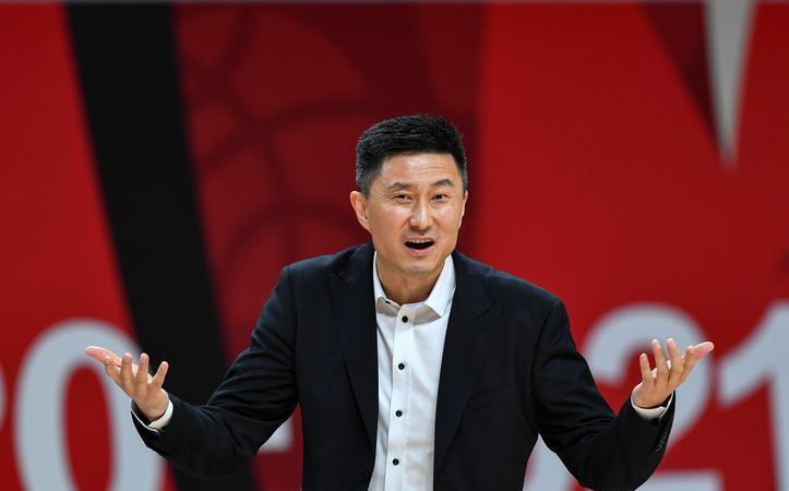杜锋赚大了！广东男篮将于本月30日-31日参加在深圳举办的四国热身赛！不过赛前
