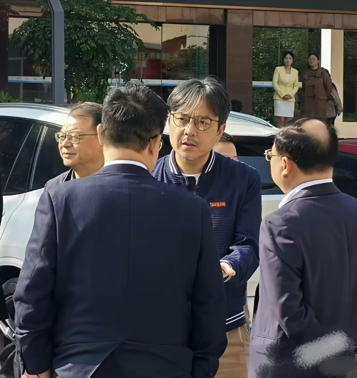 汪涵已经是湖南卫视的管理层了，他这种在行政属于哪个级别呢？