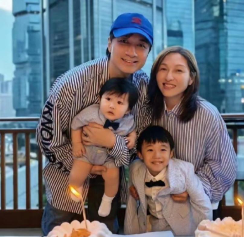 57岁，又生了。古巨基的经纪人老婆，真把生孩子玩成了极限运动。52岁一胎，57