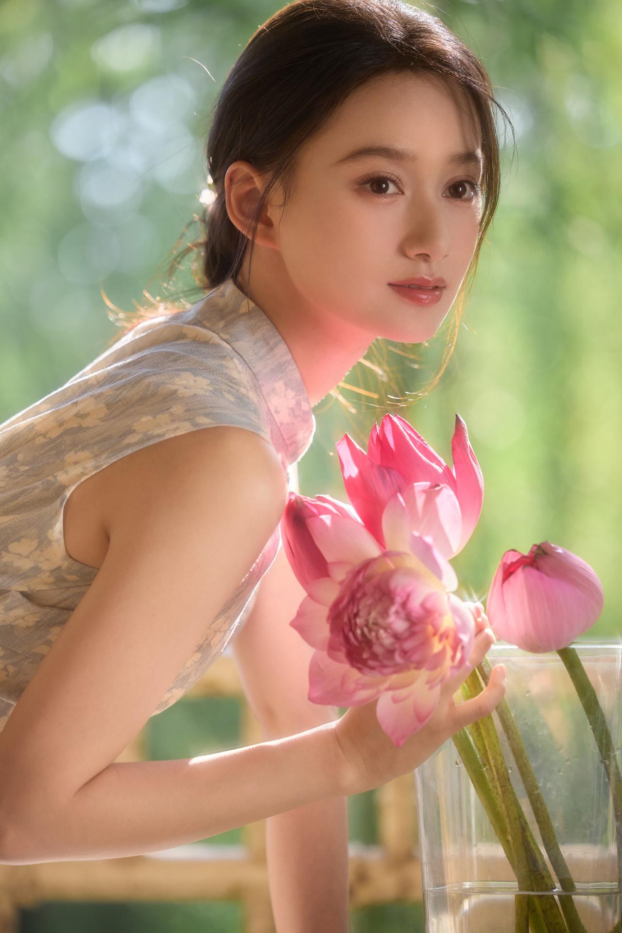 夏梦中秋写真，旗袍美少女！