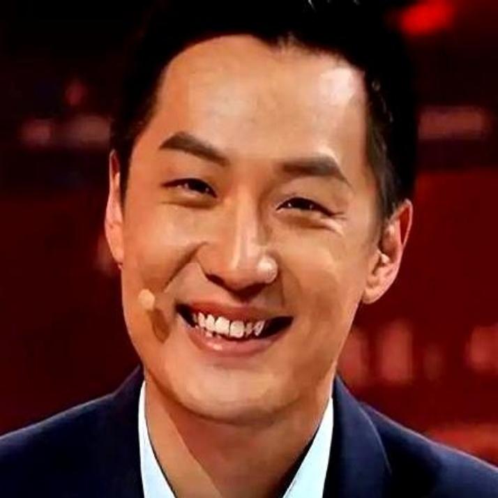 北大才子舒冬弃金饭碗闯央视，低调踏实活成人生赢家北大国际关系学院外交学高材