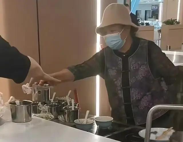 京东外卖不成功,刘强东将愧对他妈妈!