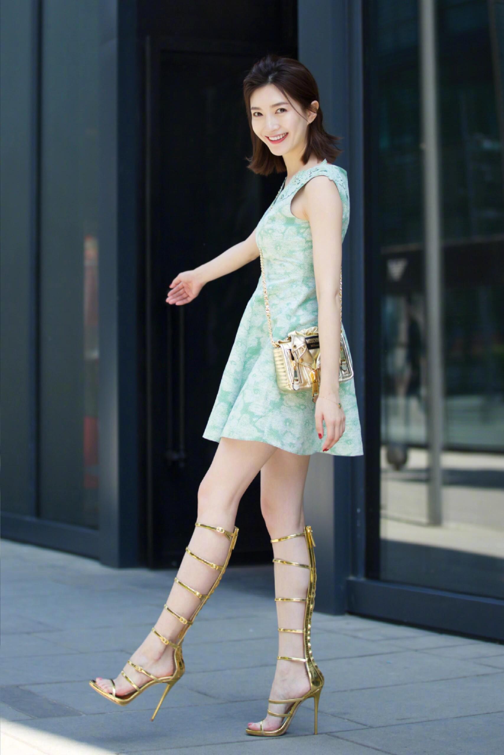 美到让人窒息，白到令人发指💘江疏影这是来索命的吧[抱抱]！​​​