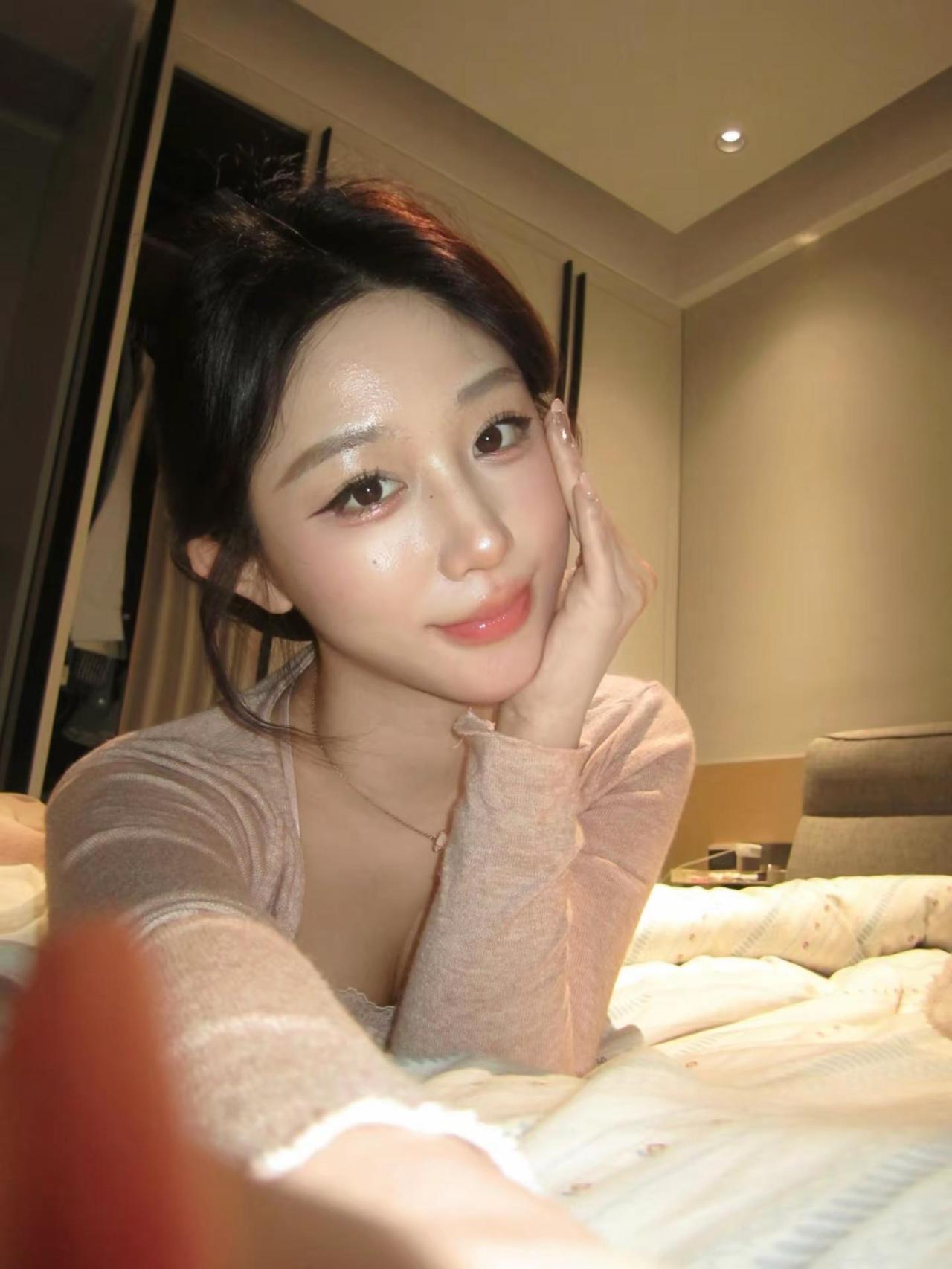 散粉丢了粉饼也丢了这辈子只可能水光肌