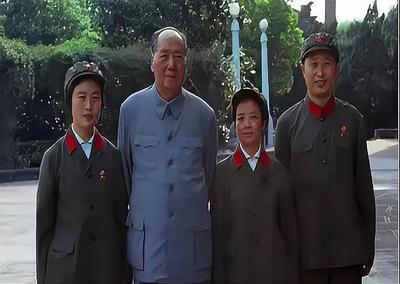 1963年，毛主席跟护士唠家常，随口说出自己有5种死法，还交代：把我火化，骨灰撒
