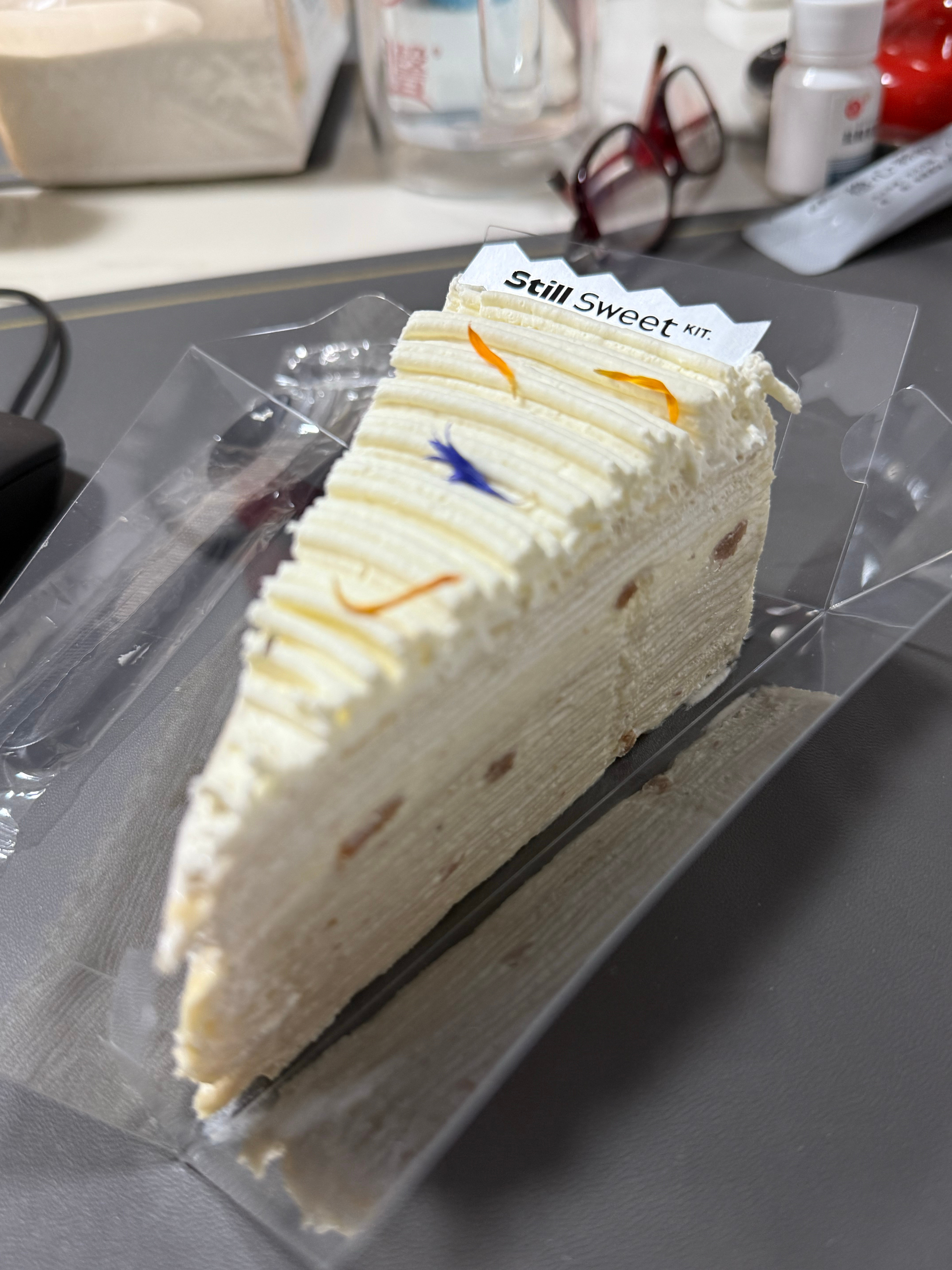 厦门这家店的这个梅子千层好好吃连吃两天还给朋友也带了咸咸甜甜的比lady