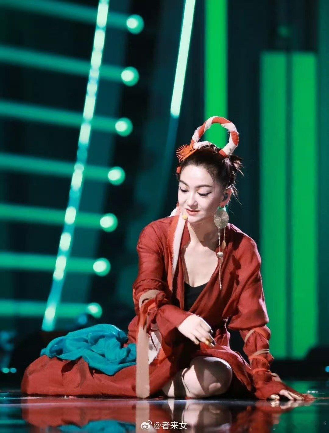 乌兰图雅又名者来妈乘风2026从蒙古之花到者来妈，乌兰图雅的新身份也太接地气