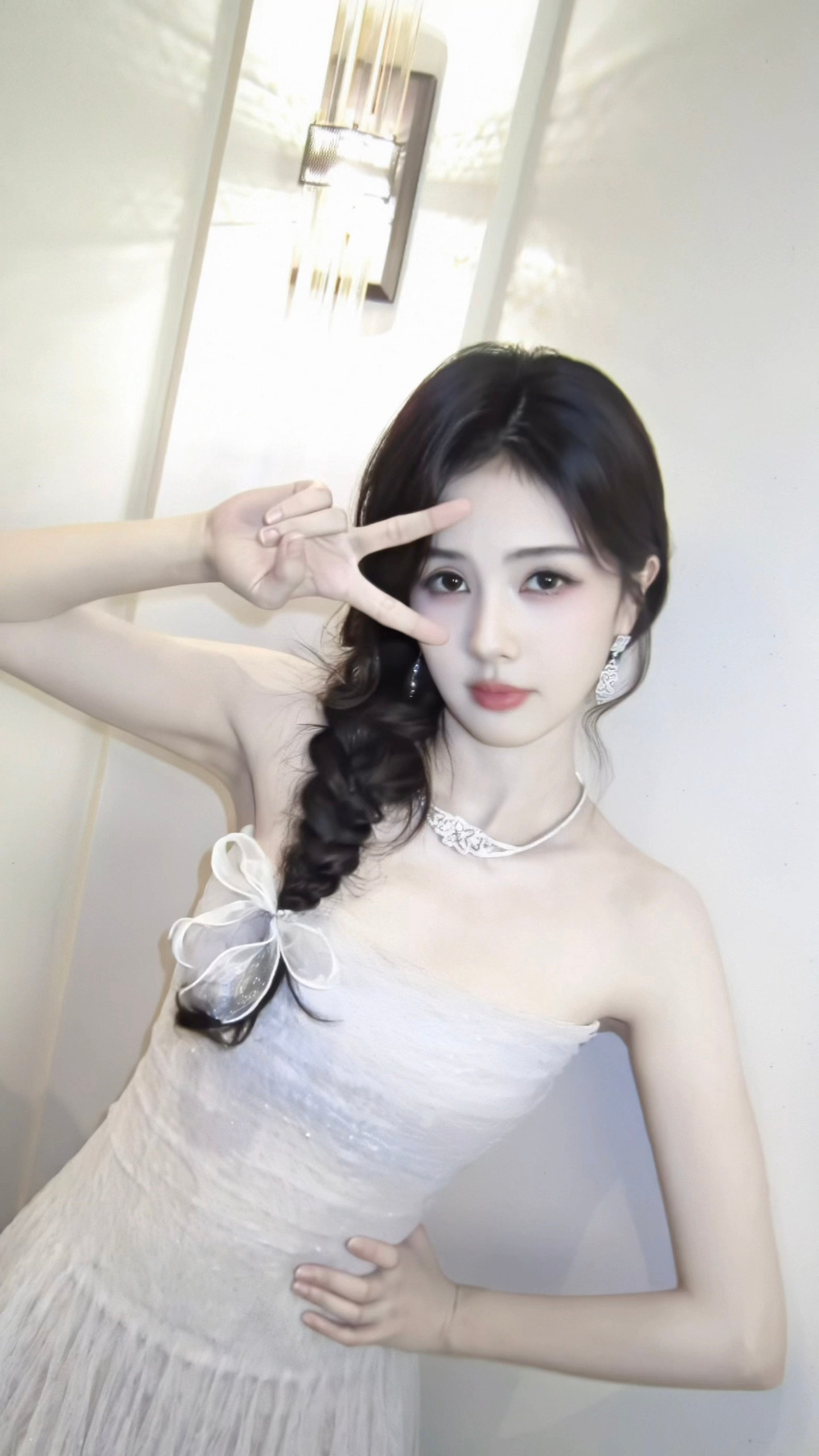 抖音稀有图掉落腿妈一出手便是极品~恭喜莫离破28000莫离站内热度破280