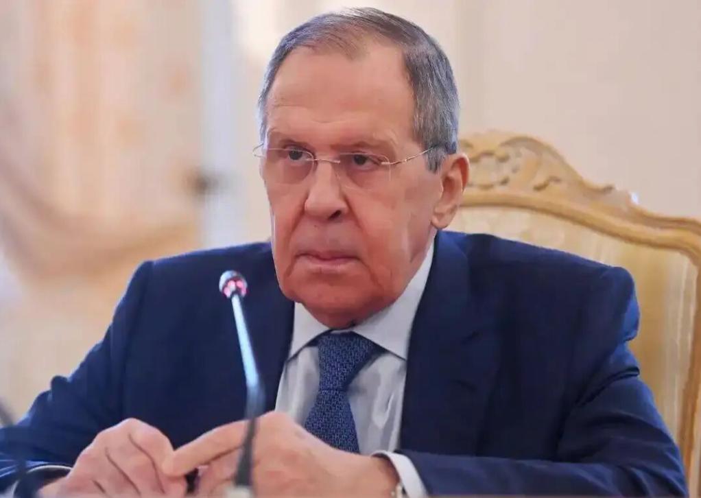 全面“瘫痪”？俄罗斯发生前所未有一幕，足以让中国提高警惕！2025年12