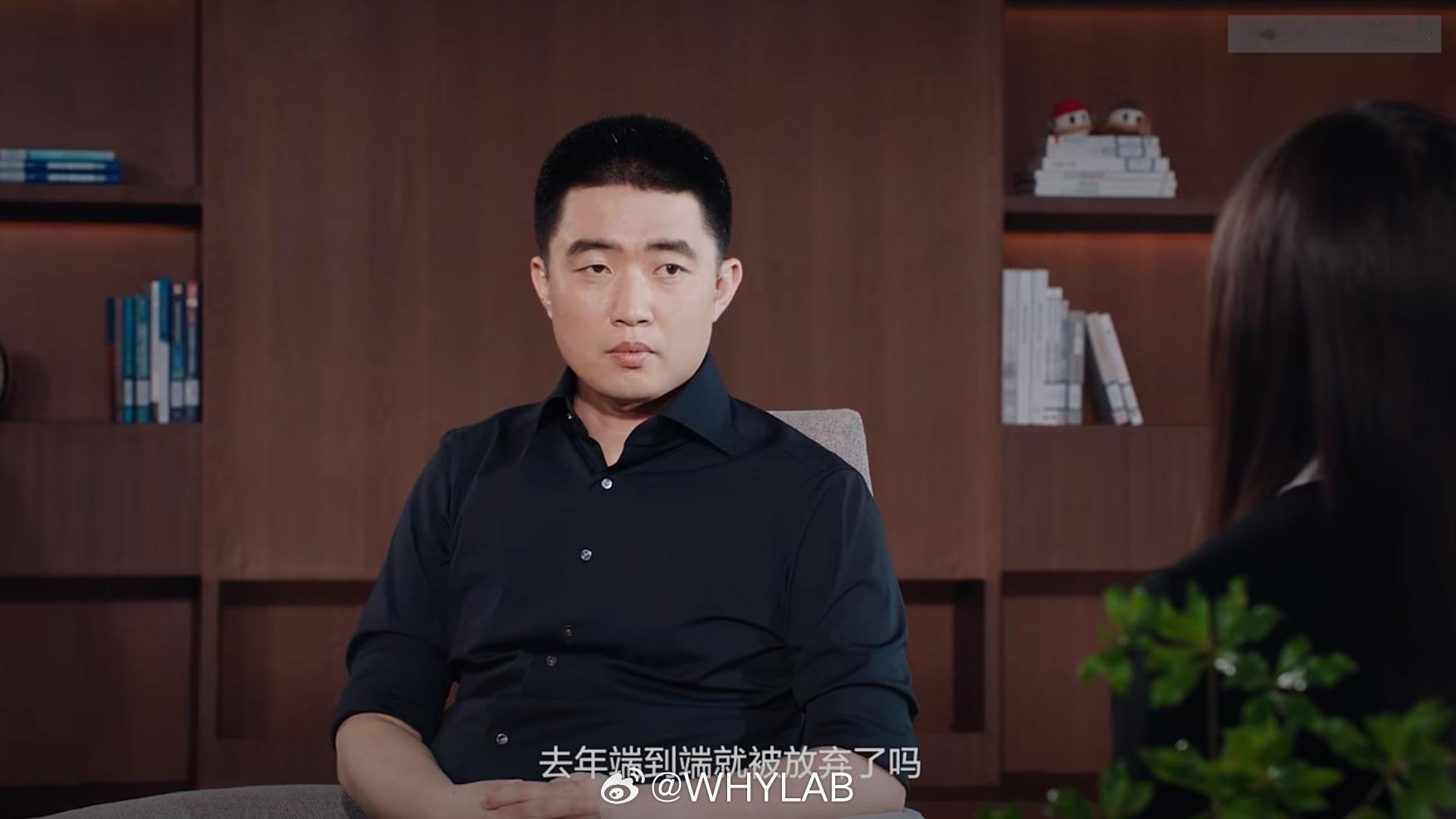 李想在理想AITalk第二季直播中谈到了去年所做的端到端并不是在VLA之