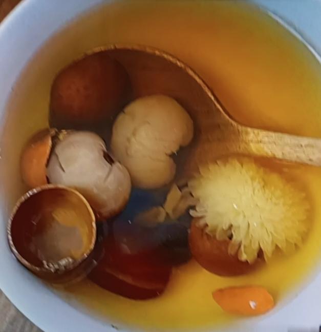 咱这届打工人太难了，每天加班熬夜、三餐不定，肝脏真的不堪重负。其实养肝没那么复杂