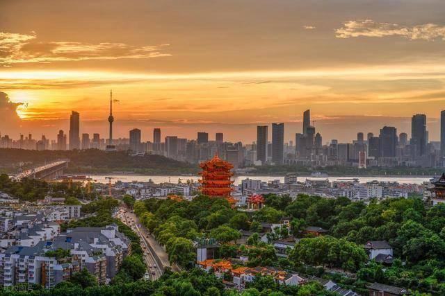 武汉财政收入总量持续提升！2025年武汉地方一般公共预算收入1743.06亿