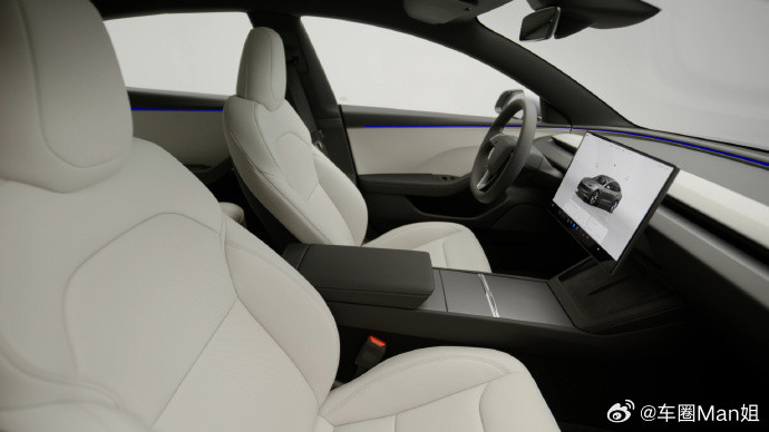 #新款特斯拉Model3值得买吗#国庆第一天特斯拉放出Model3的更新，不少人在讨论这次改动算不算