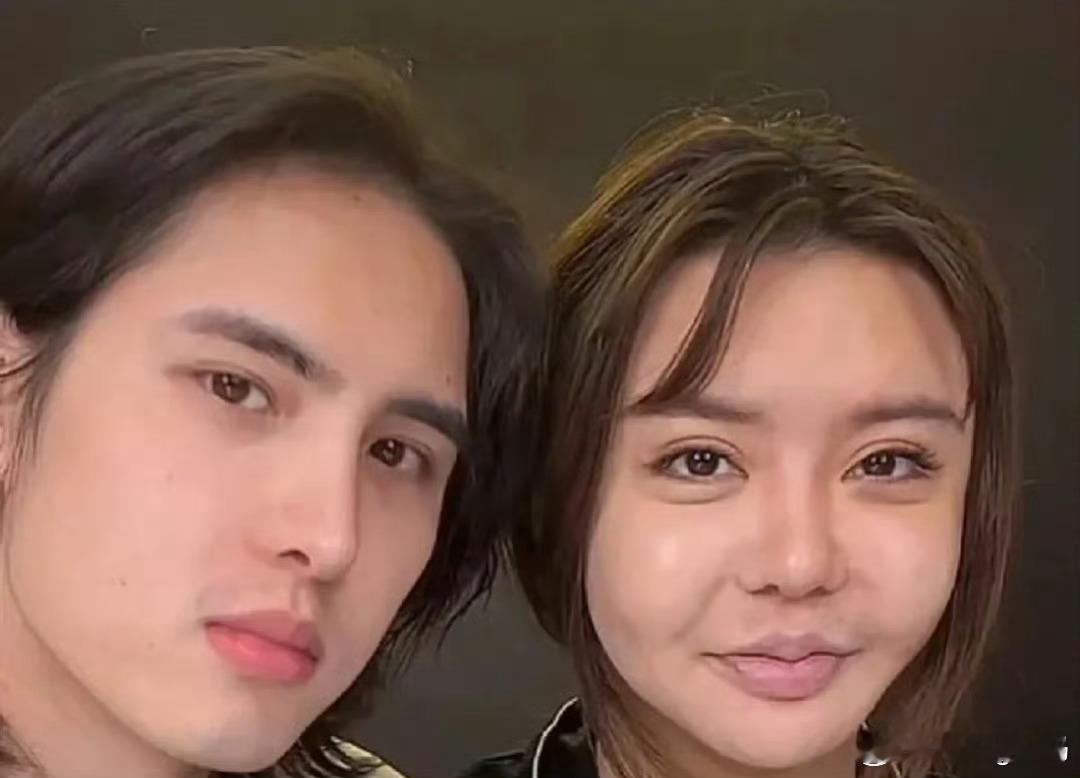 她也是成功的带火了一个又一个人本来无人问津的小透明跟她谈恋爱结婚离婚后干啥都有热