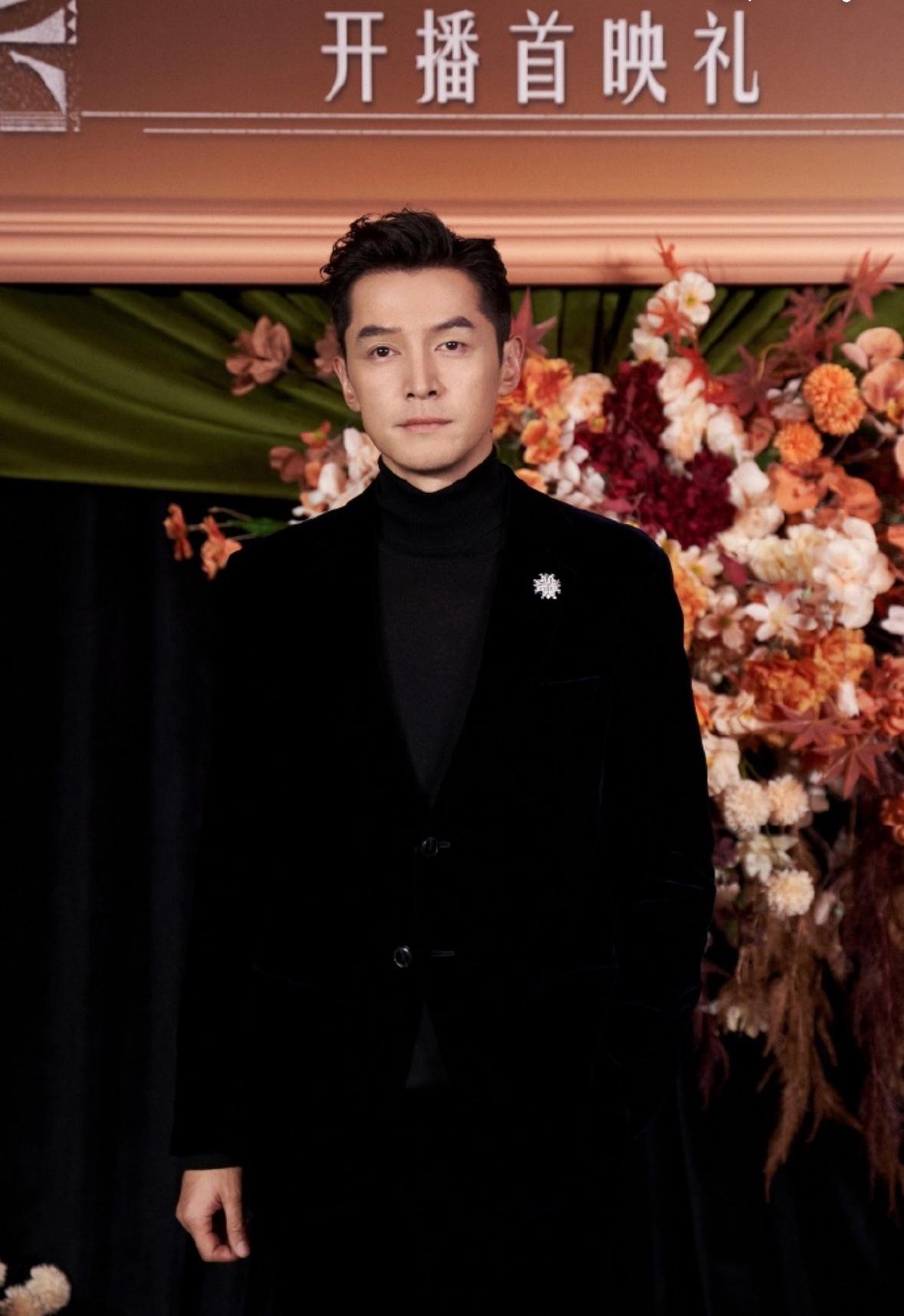 胡歌谈当父母惹热议，网友看法两极分，背后藏着啥门道。近期胡歌在一次电影宣传时被