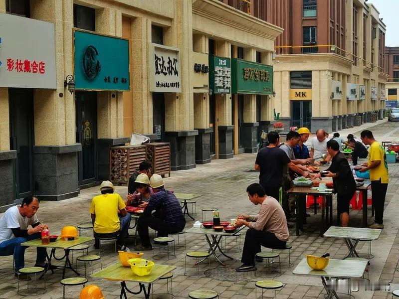 不占人便宜，还真是一个人最大的精明。世界上1%吃小亏占大便宜的人，大多成了成功人