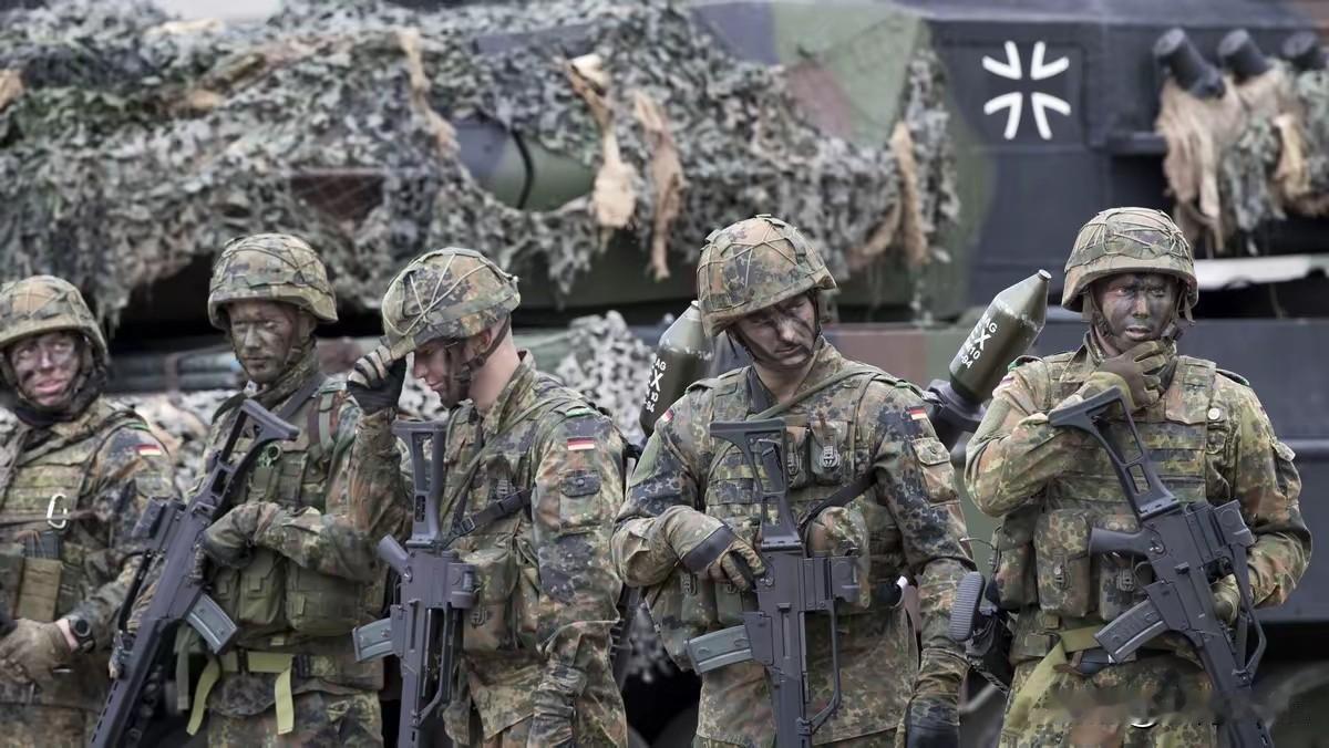 1. 北约80万大军随时出动？德国将领称做好与俄开战准备：德国联合作战司令部司令