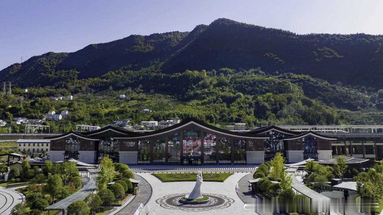 宜兴高铁【官宣！宜昌至兴山高铁9月28日开通运营】宜昌至兴山高铁（以下简称宜兴