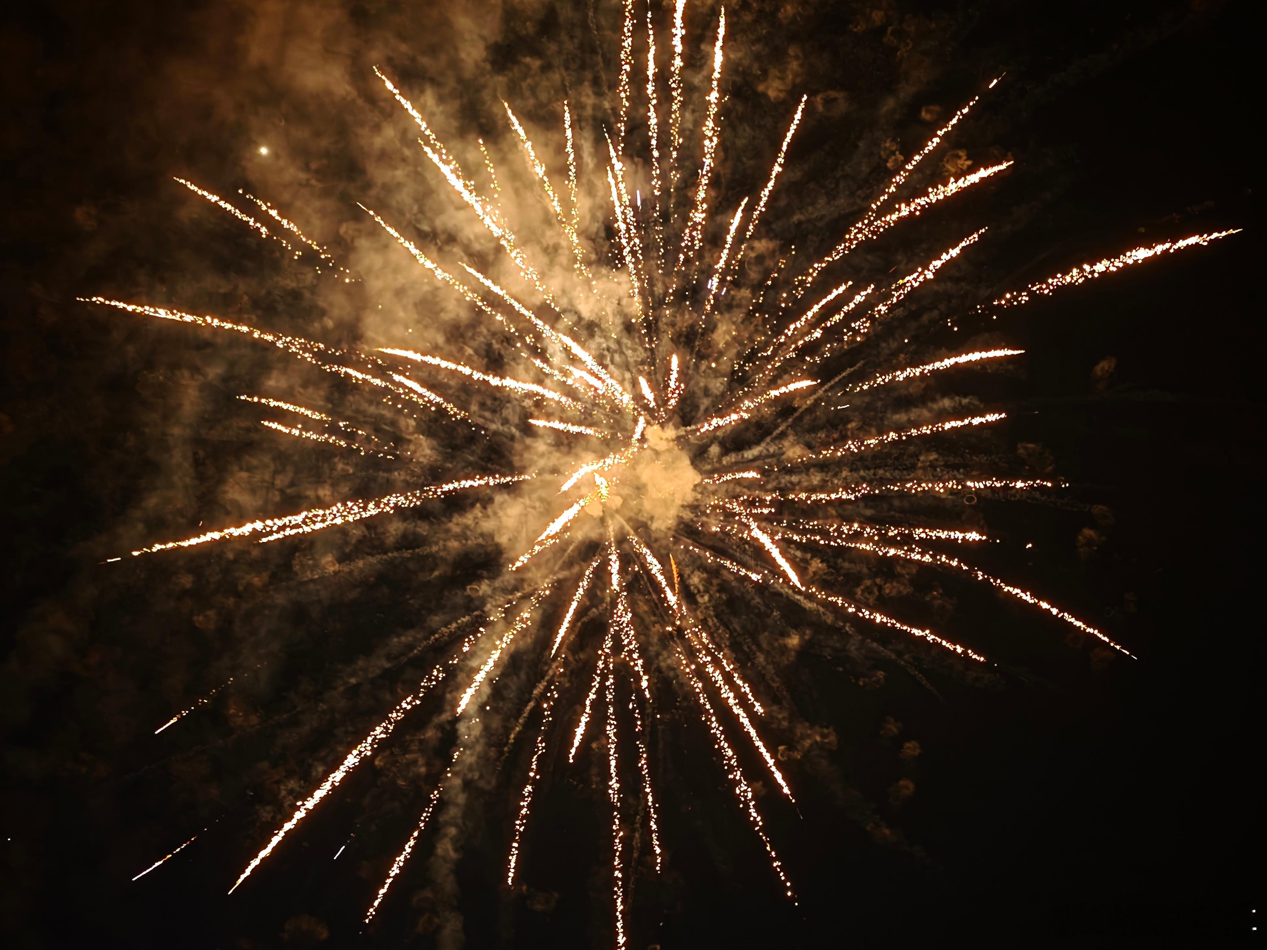 真的，小米17Ultra的烟花模式真的有点东西！真的是有点东西！！！小米17ul