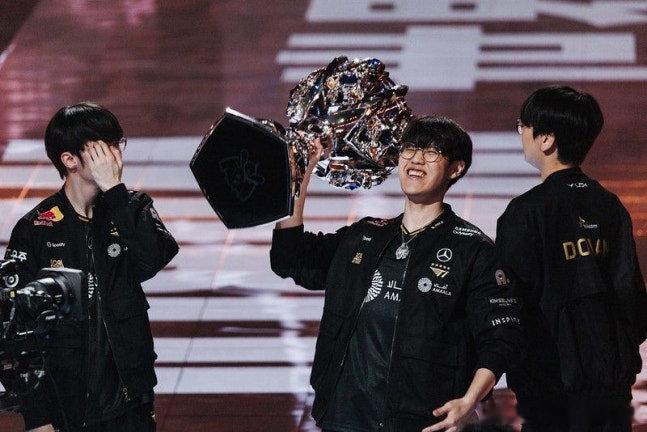 Oner续约细节【经纪公司称Oner只认准T1】韩媒公布与Oner团队相关人员的