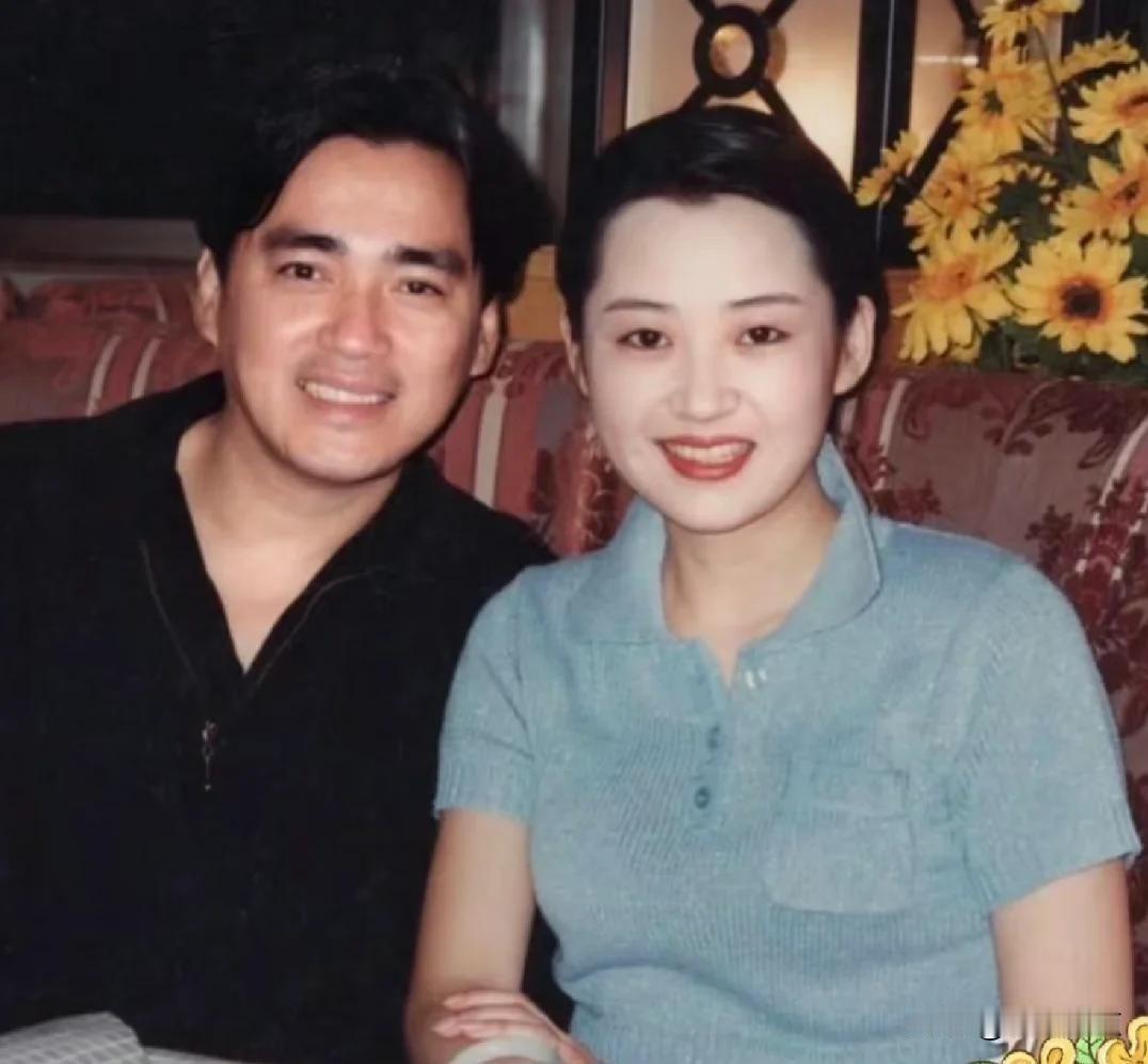 56岁还在演6小时话剧，被说风流成性三十年，她到底在坚持什么。许晴最近又上热搜