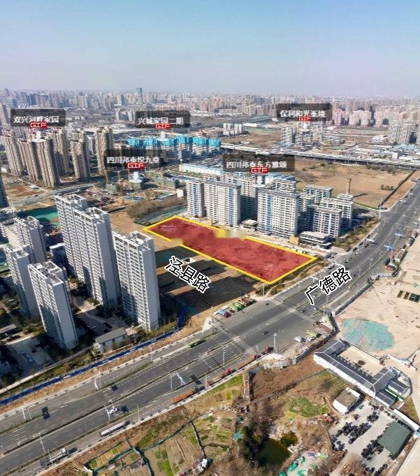 合肥东部新中心，四川邦泰南侧地块，占地面积约31亩，因规划拟调整为一类用地，原规划南侧商业可能就没有