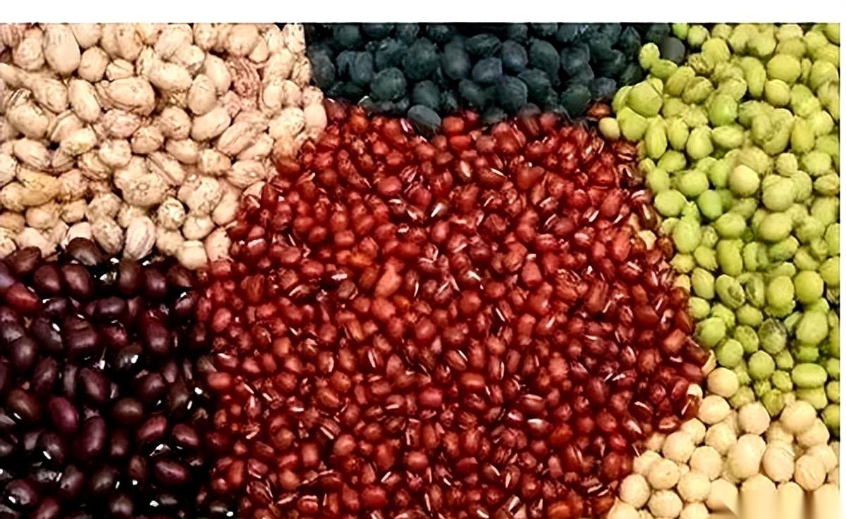 我跟你说个特扎心的事儿。门诊里那些捂着肚子，一脸菜色，说自己胀气、反酸、消化不