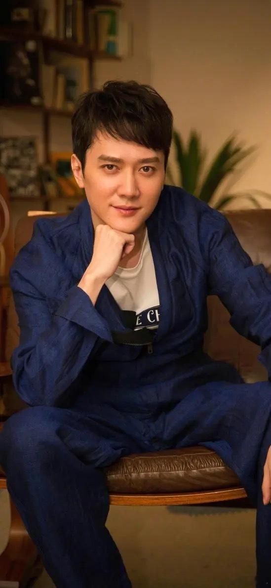 1.《年会不能停2》上映三天票房仅有九千万，没能达到投资方的心理预期。不少网友