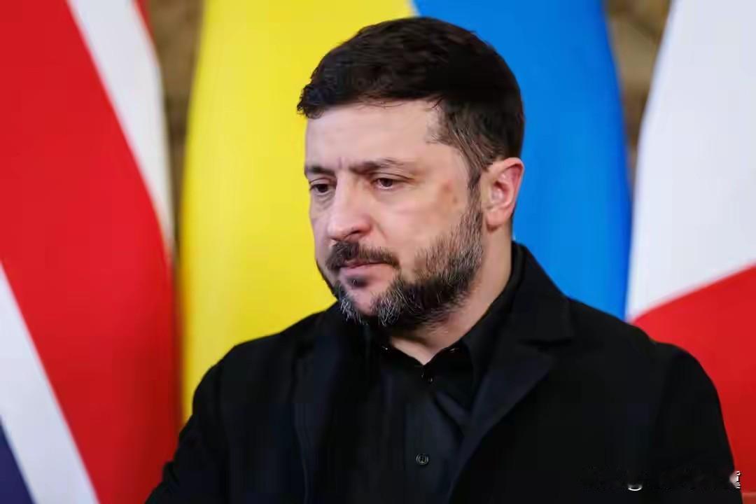 泽连斯基政治生涯要结束了。割不割领土给俄罗斯，也许对于司机来说并不是最重要！