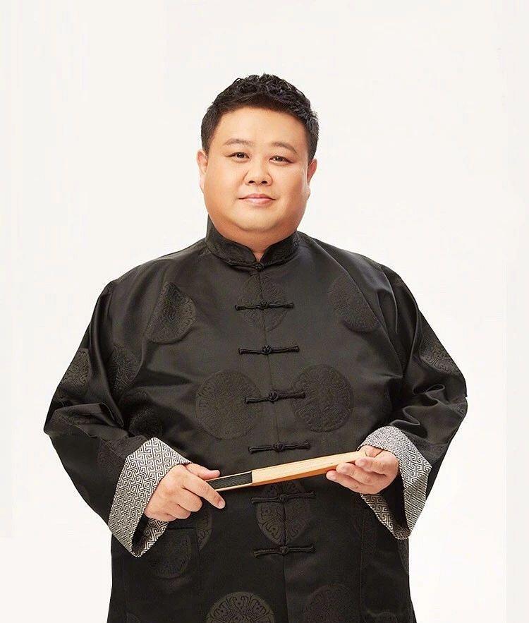 当年，相声大师李文华在临终前把孙越托付给姜昆，说孙越喜欢相声，但是姜昆却把孙越介