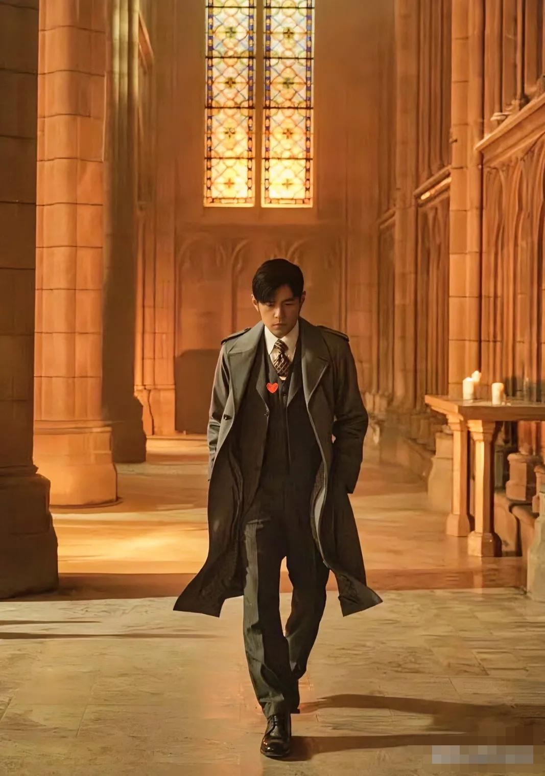 刷到有人说昆凌是“上辈子拯救银河系”才嫁了周杰伦，这话真得掰扯掰扯——哪有什么从