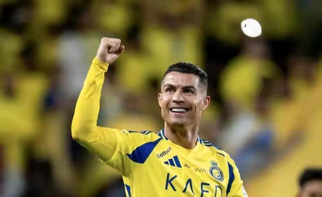 亚冠2最大热门，利雅得胜利！C罗领衔的利雅得胜利在小组赛六战全胜之后，抽签碰到