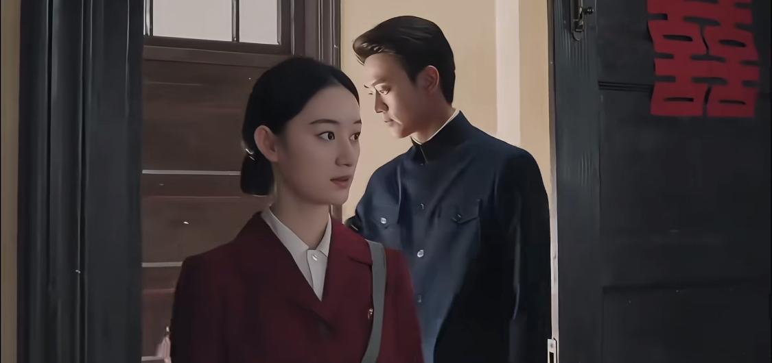 瞿桦的爸爸之前在方穆静姥爷的工厂里做学徒，所以很看不惯他们这种资本家，所以没有主